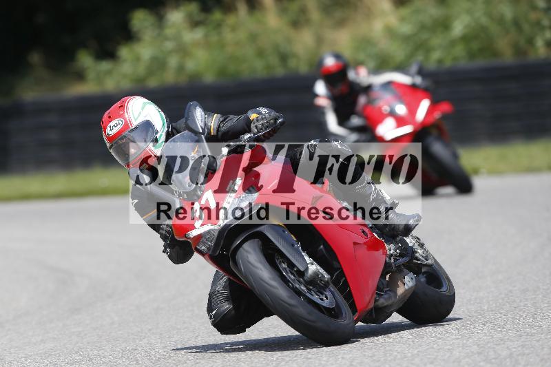 /27 12.06.2025 Ducati Schweiz Trackday Warmup  ADR/gelb-jeaune/31